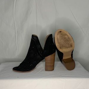 Sparkly black bootie sz 9